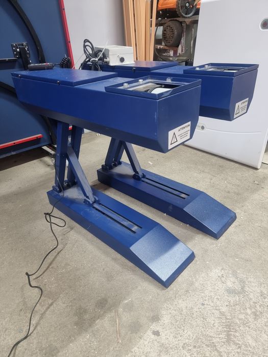 Podnośnik warsztatowy, stół podnośnikowy Nowy