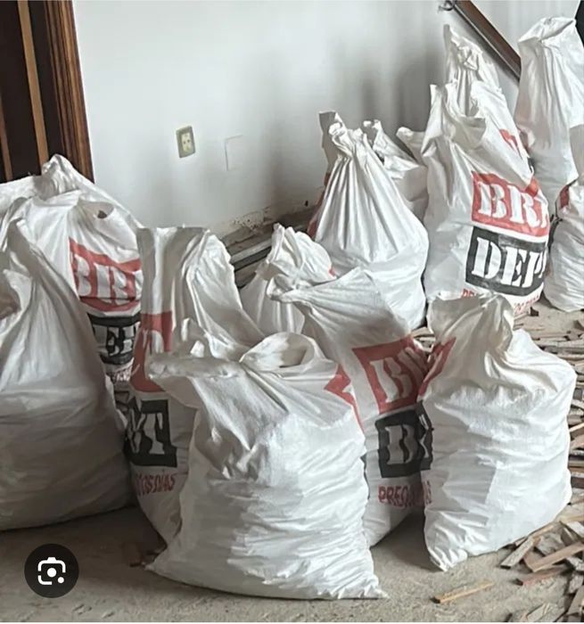 Faco recolha de indulho , sucata e limpeza