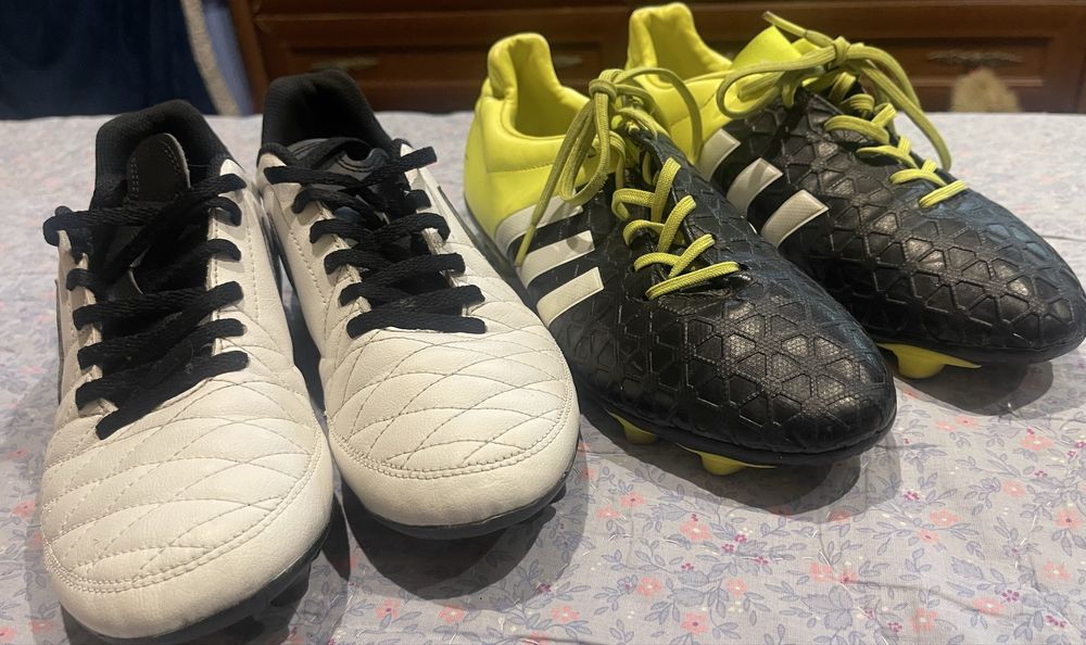 Копочки Nike і Adidas