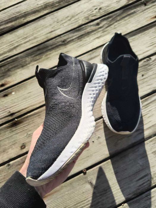 Чоловічі кросівки найк. Кросівки. Кросівки Nike (бігові) Легкі кросівки. Кросівки 44.5р