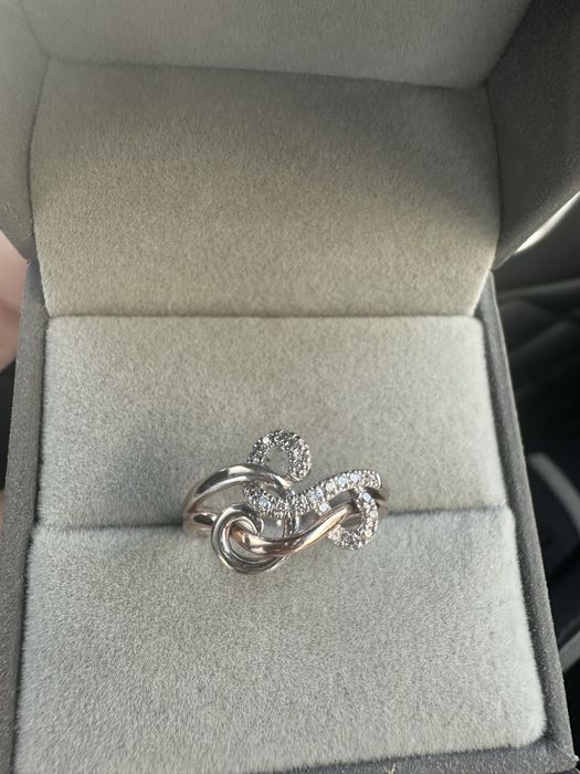 Золотое кольцо с бриллиантами 17,5р