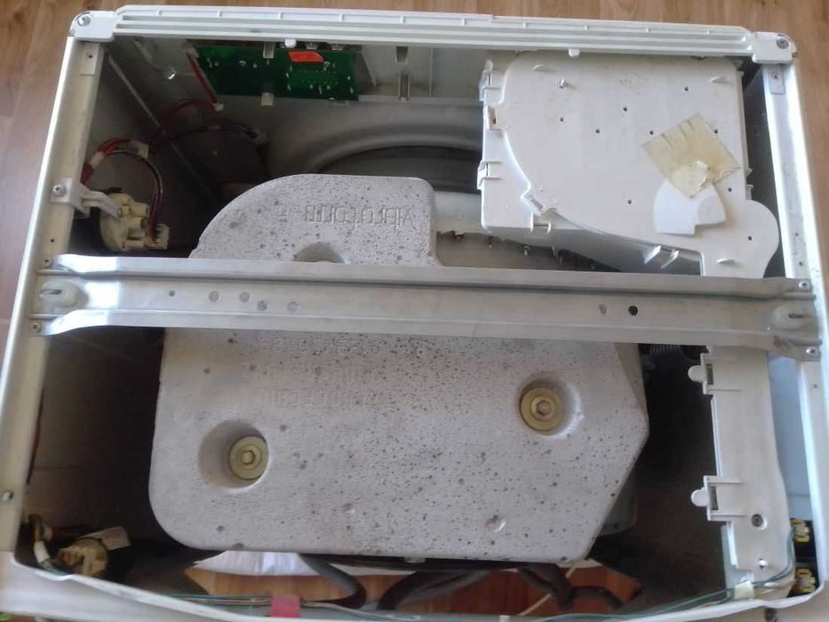 Пральна машина Індезіт Indesit wie107 по запчастинах
