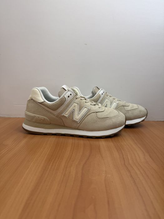 Кроссовки New Balance 574 размер 37 оригинал женские спортивные замшевые светлые NB 990