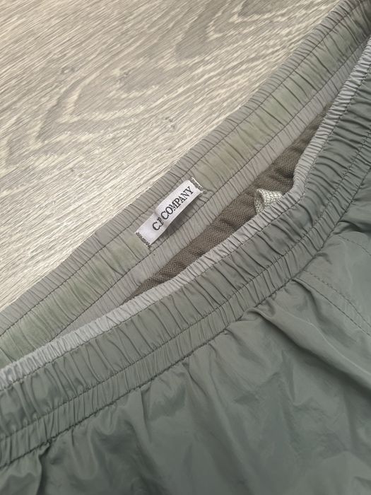 Шорты cp company хаки