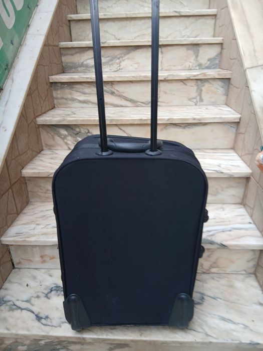 Mala de viagem como nova