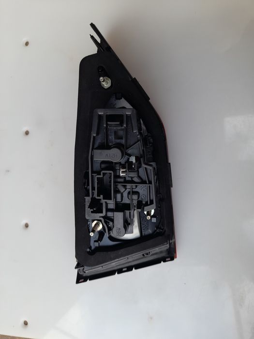 Стоп Audi A3 2014 року 8V5945094A