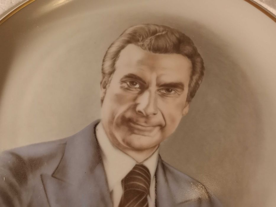 Prato Decorativo Porcelanas SPAL - Sá Carneiro PSD - Série limitada