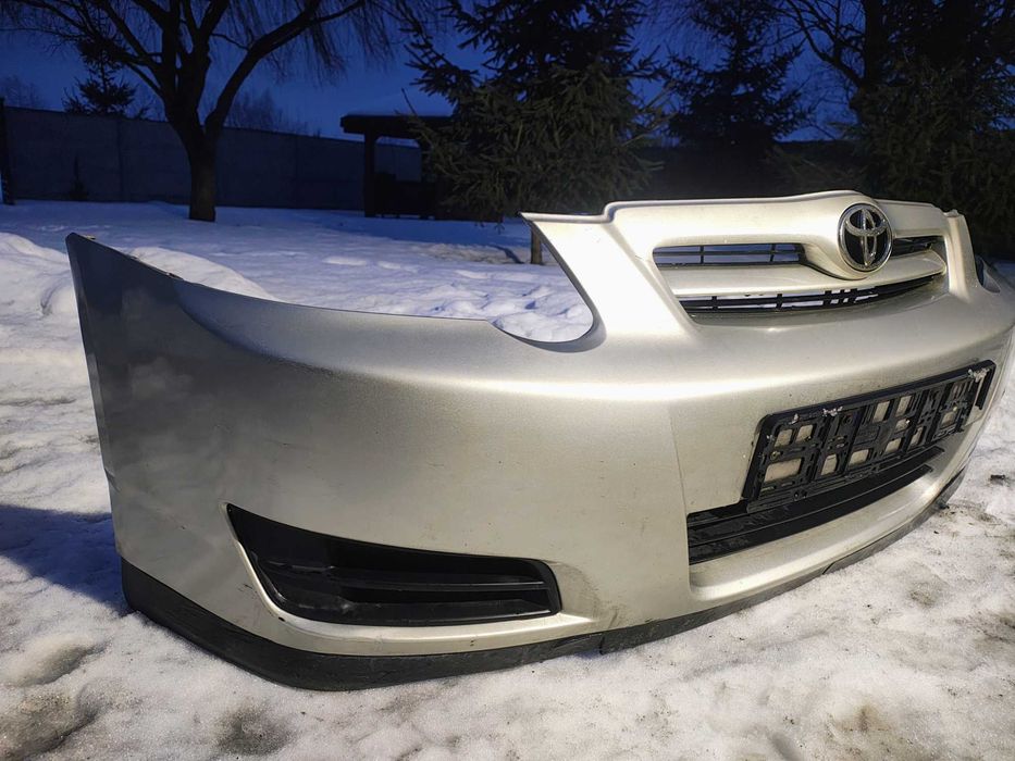 Zderzak Przód Toyota Corolla e12. I Inne Części Do Corolli Patrz Opis