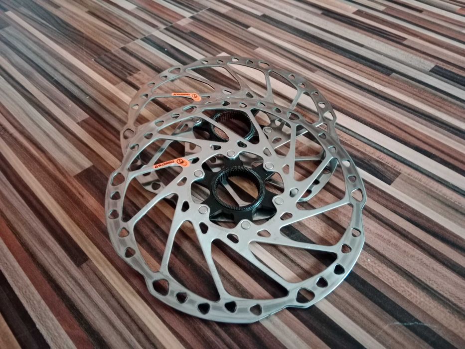 Tarcze 203mm Shimano SM-RT64-L 203mm, RT-EM600-L 203mm CENTER LOCK