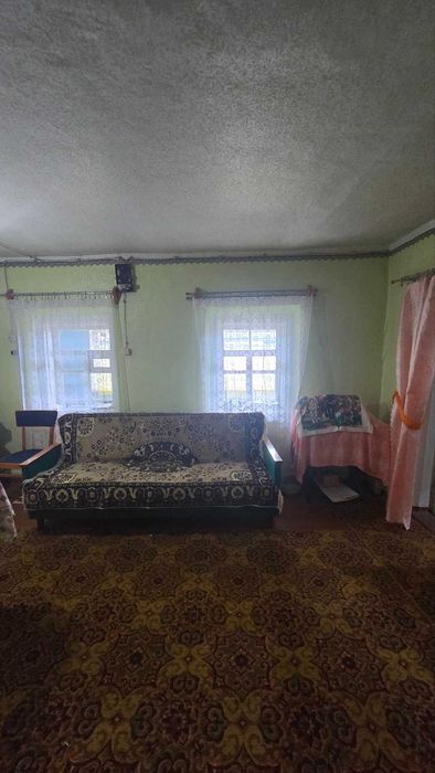 Продам будинок з комунікаціями