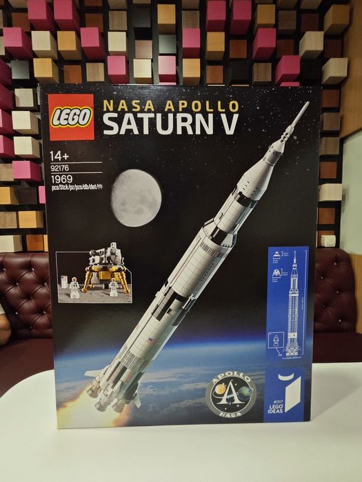 Конструктор LEGO IDEAS 92176 Ракета-носій НАСА Сатурн-5-Аполло