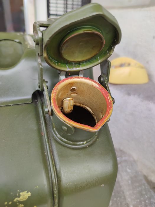 JERRICAN'S* "Militares ,exercito Português,ano 52. 54 ,55 e 1966 nunca