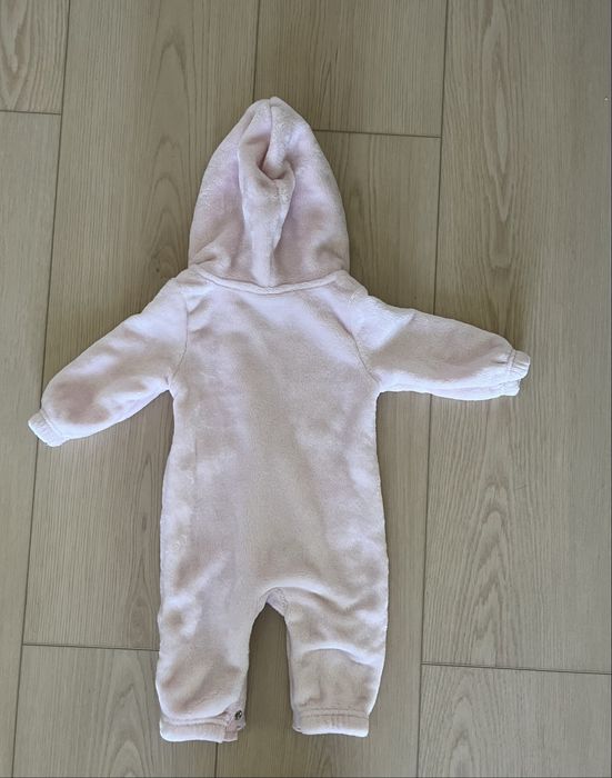Kombinezon Calvin Klein 3-6 miesiecy misiu