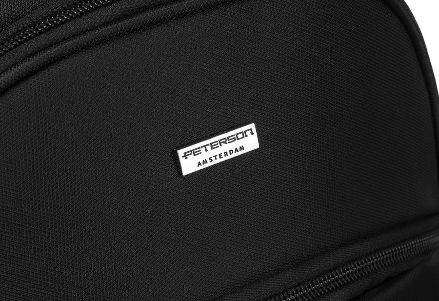 funkcjonalny plecak biznesowy na laptopa w czarnym kolorze