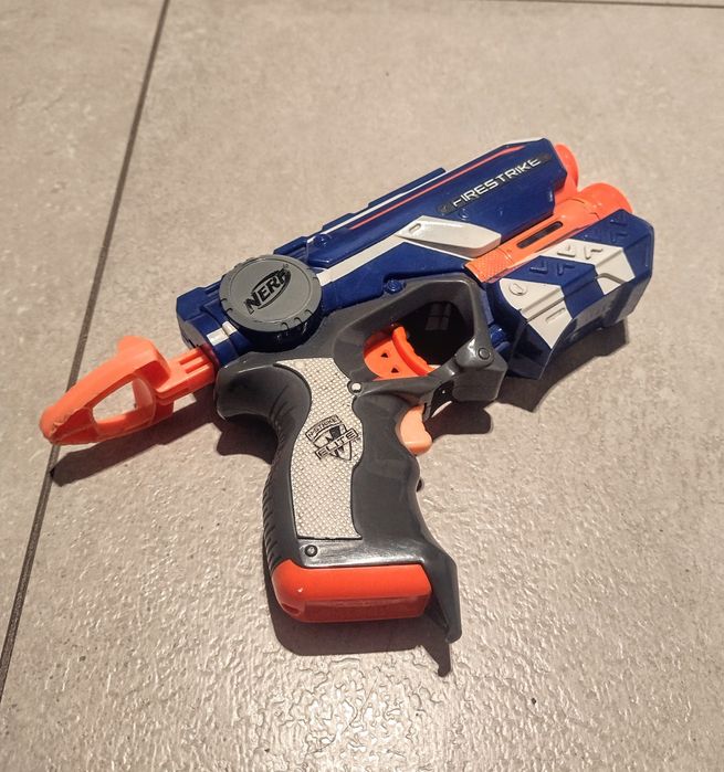Pistolet nerf  + strzałki