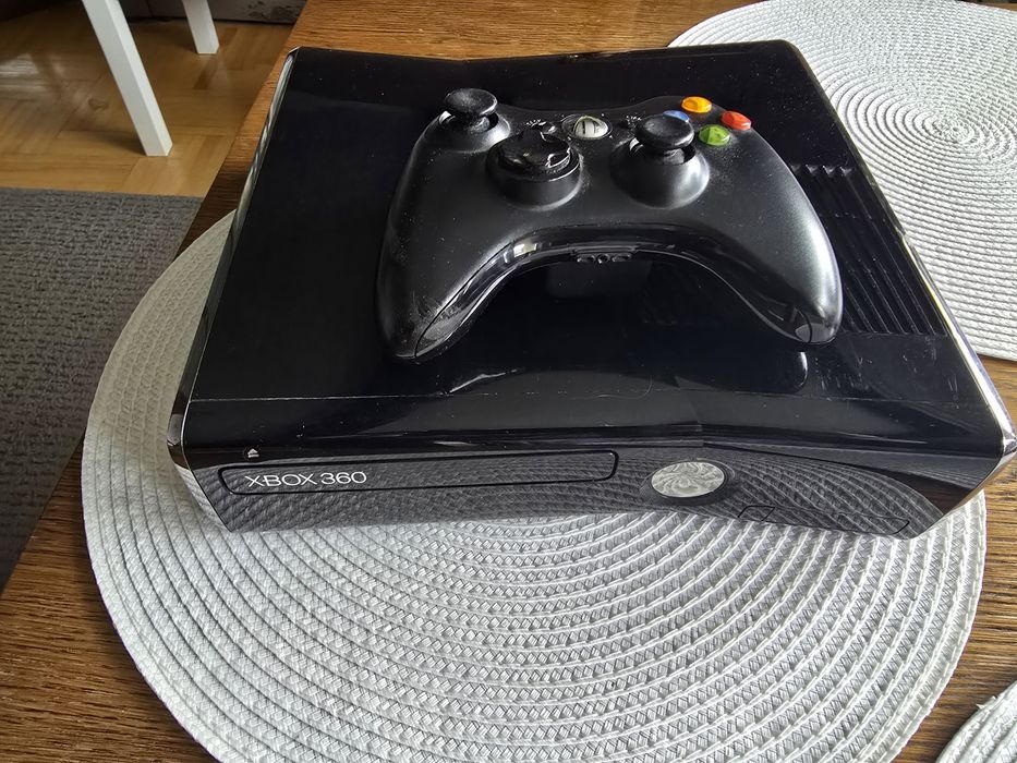 Xbox 360 250G kinect  36 gier