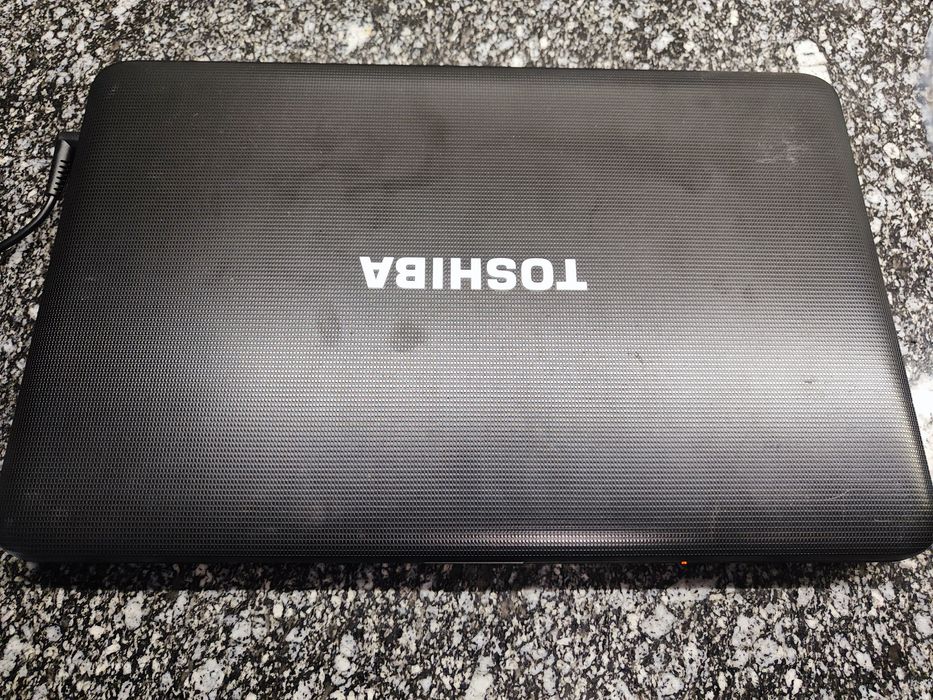 Portátil Satellite C850D-125