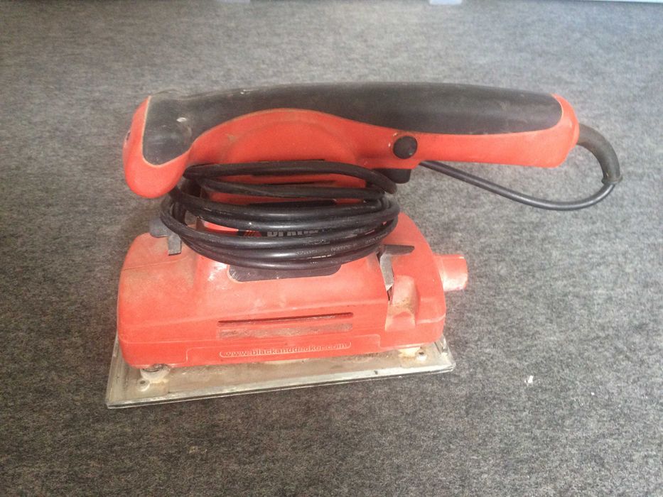 Lixadeira Black&Decker KA274E 310W