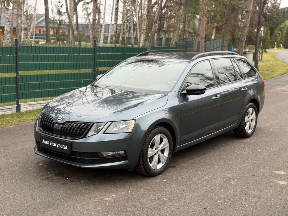 Skoda Octavia 1.6 TDI Bezwypadkowa pełny serwis ASO Nowy Rozrząd Gwarancja 12 m-c