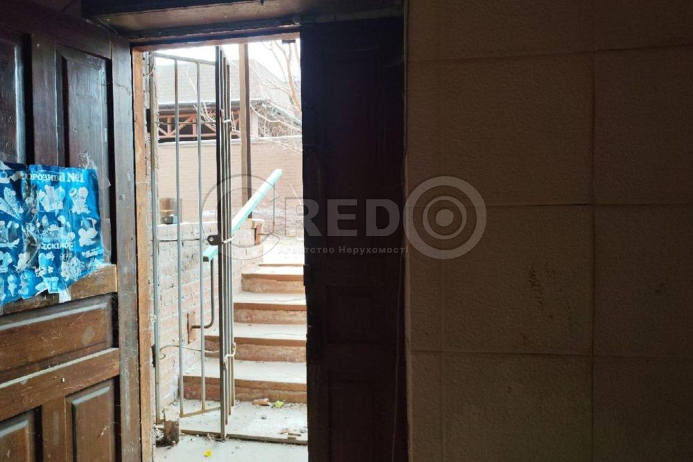 Продаж не великого нежитлового приміщення. "Гірник".
