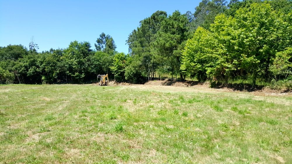 Rústico, com cerca de 7.500 m2 ou mais