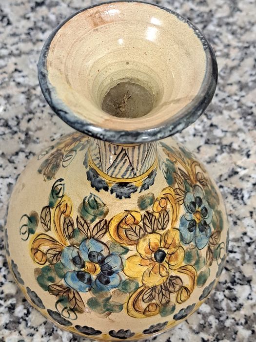 Pote lindíssimo  como novo  como pode ver a vela não  foi usada