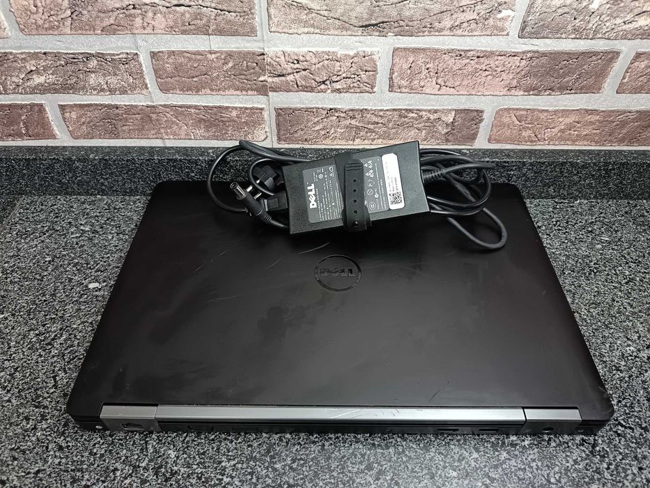 Dell Latitude E5570 core i5 SSD 256gb RAM 4gb DDR4