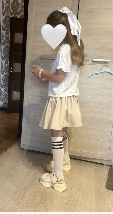 Спідничка і блузка з натуральноі тканини