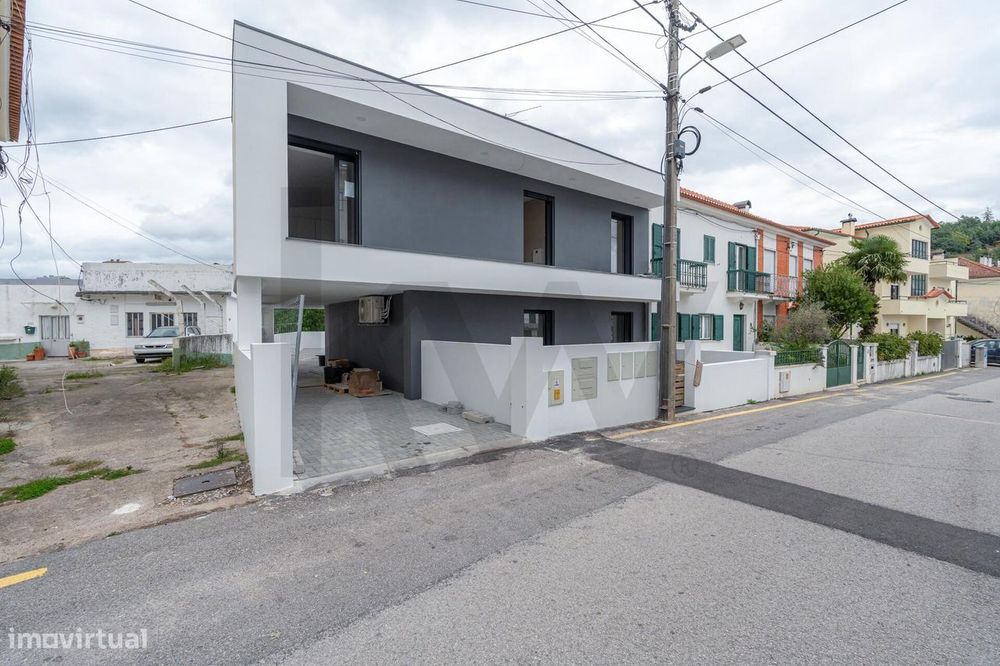 Apartamento T2 Duplex Novo no Tovim-Empreendimento Relvas