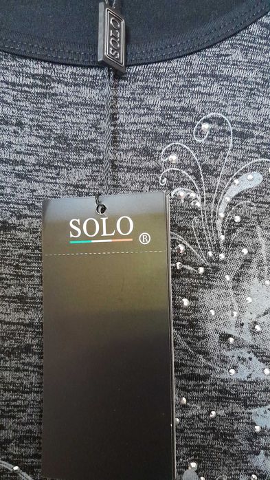 Туніка ,светр чорний спина колір чорний,спереді сірий з принто