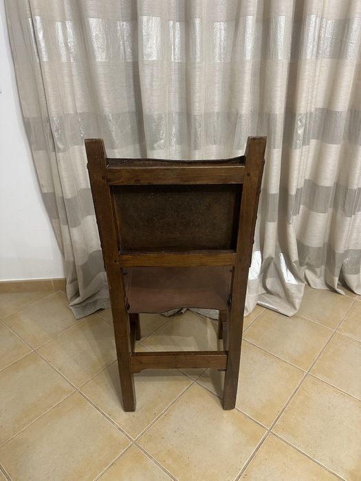 Vendo Cadeiras Madeira