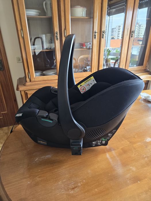 Cadeira Chicco Kory Essential i-Size.