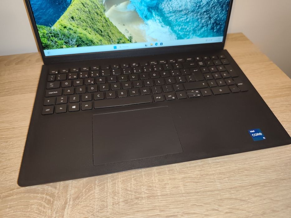 Portátil Dell Vostro 15 3510 i5 (11 Geração)
