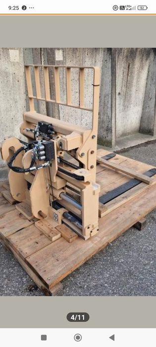 Wiodły do palet  ładowarki koparki  karetka