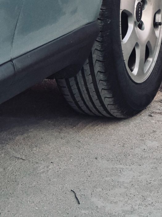 A3 1.6 mais novo que esse impossivel carro muito bem estimado.