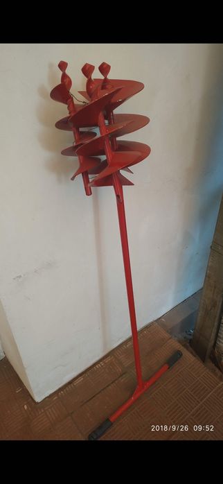 Бур садовый шнековый с тремя насадками