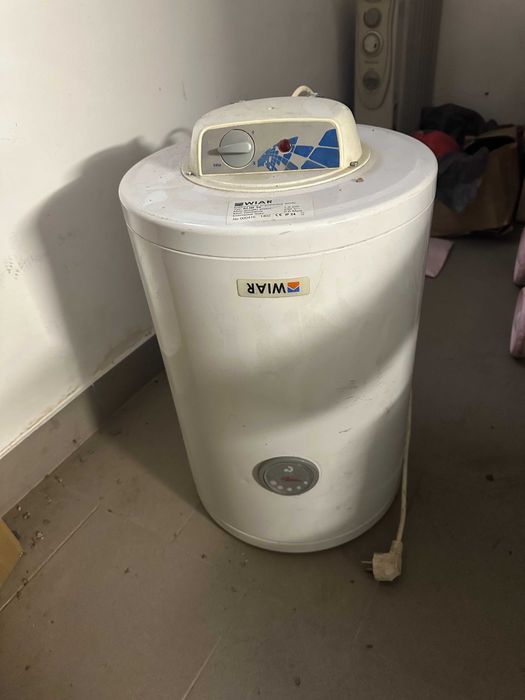 WIAR Elektryczny ogrzewacz wody Typ SLIM 30 Moc 1,5 kW