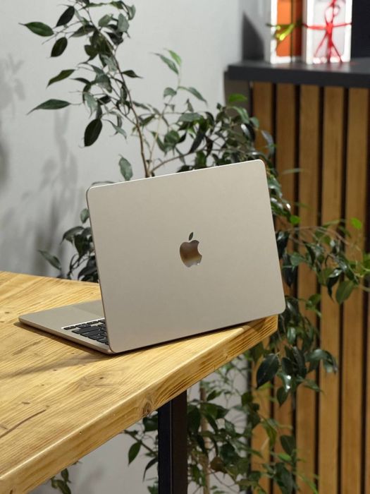 MacBook Air 13.6 M2 2022 Starlight
