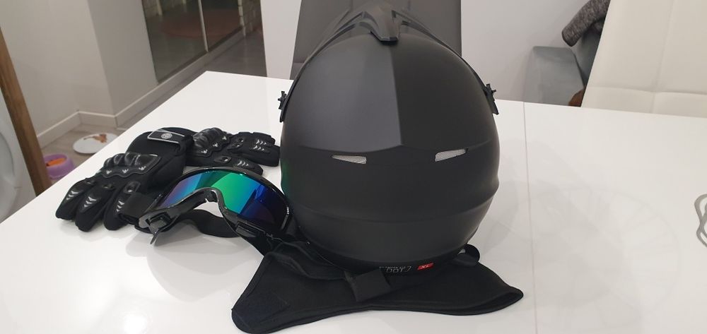 Kask Crossowy na motor,hulajnoge