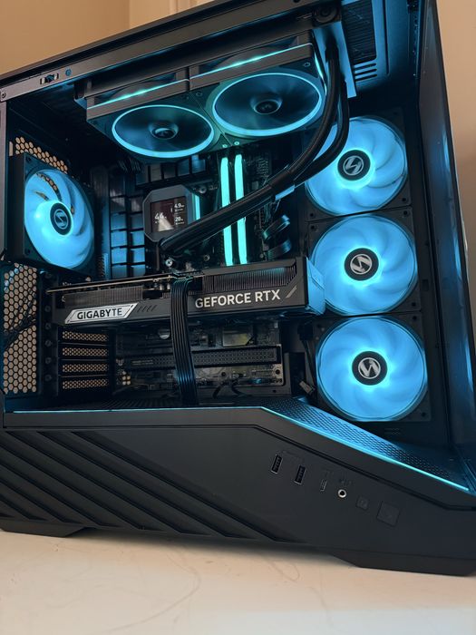 Komputer do gier AMD Ryzen 7 7800X3D Nvidia RTX 5070 Ti 32GB DDR5 1TB NVMe Windows Nowy Gwarancja FV