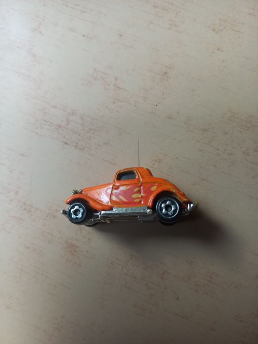 Samochód  miniaturka Hot Wheels