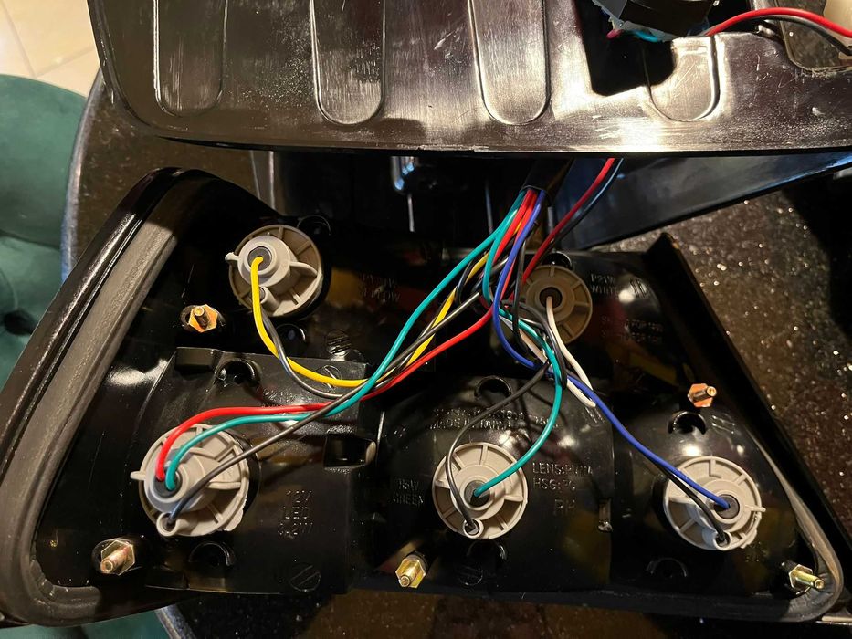 MERCEDES W124 E-klasa LAMPY diodowe Sonar