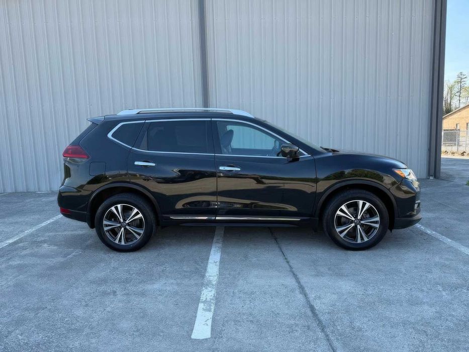 Nissan Rogue SL      2018