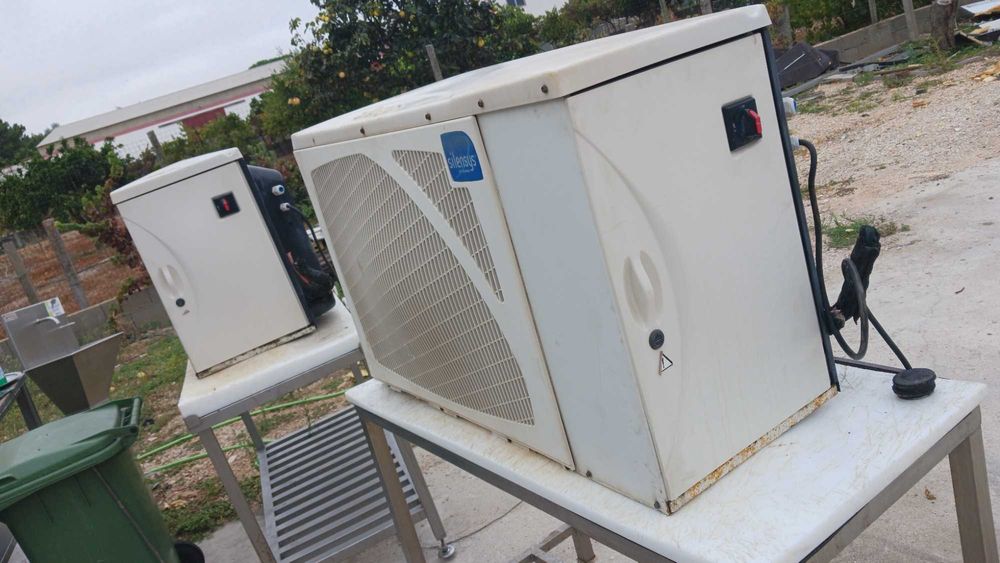 Motores exteriores e interiores câmara frigorifica.