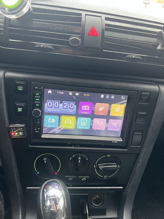 Двухдиновая автомагнитола