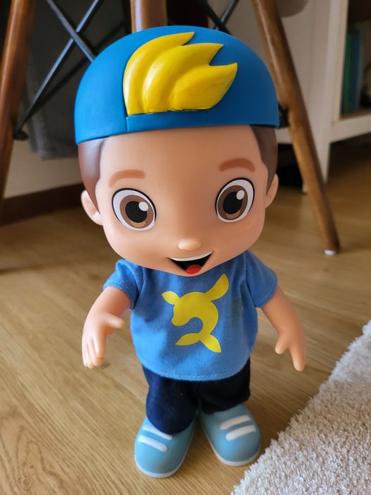 Boneco original Lucas Neto