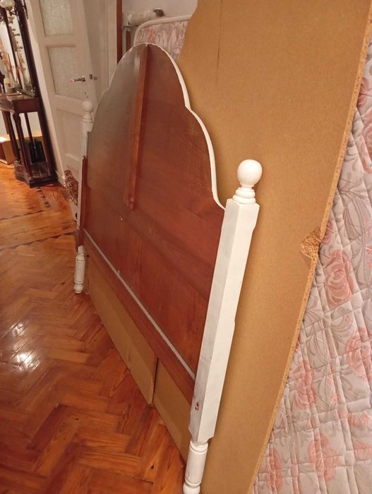 Dou mobilia de Quarto, Lisboa