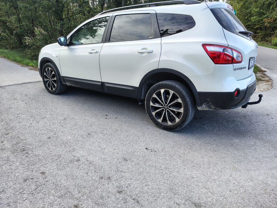 Nissan Qashqai +2 kamera 360