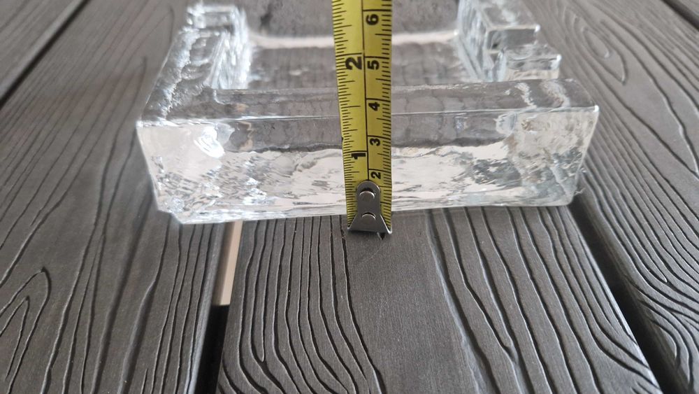 Cinzeiro de vidro transparente novo