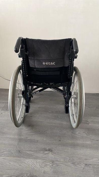 Инвалидная коляска